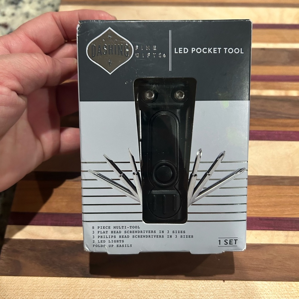 8 Piece LED Multi Pocket Tool, 3 Philips Head, 3 Flathead by Dashing Fine Gifts